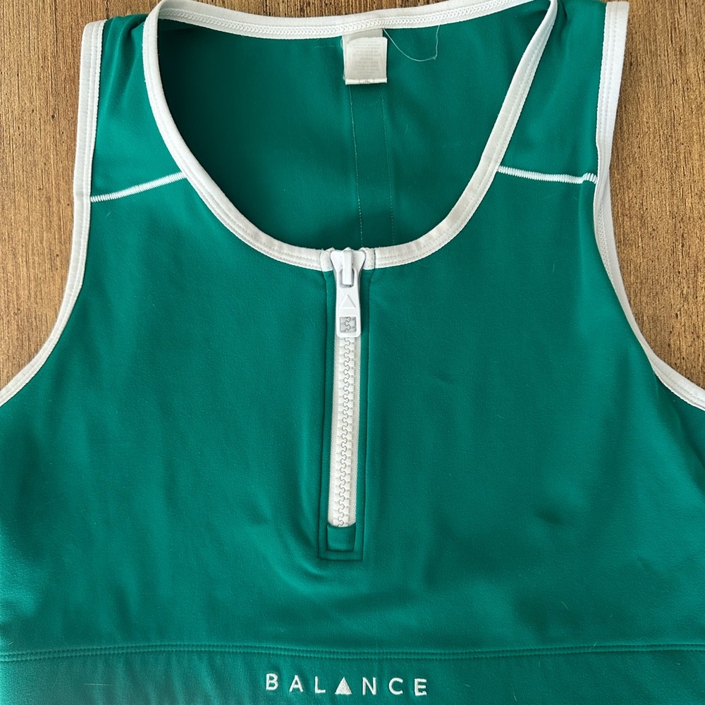 Balance Athletica isotope bra, size Large, color Flourine